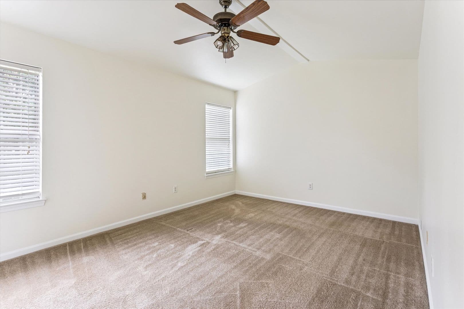 Newport News House: 724 Galleon Drive