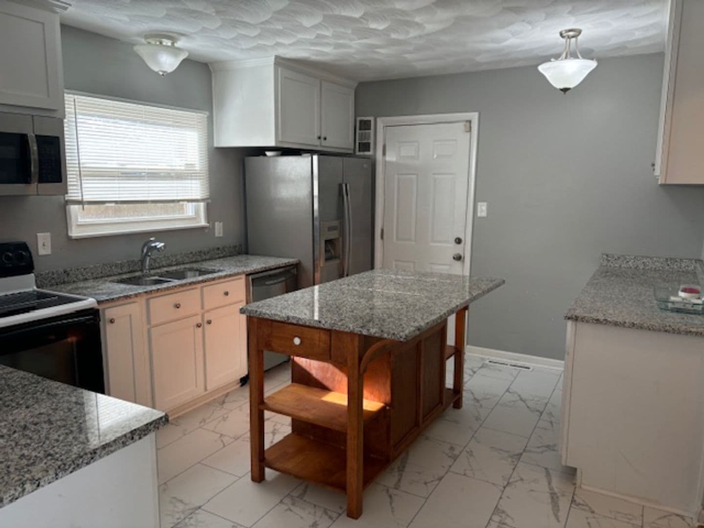 Virginia Beach House: 429 Schuyler Road