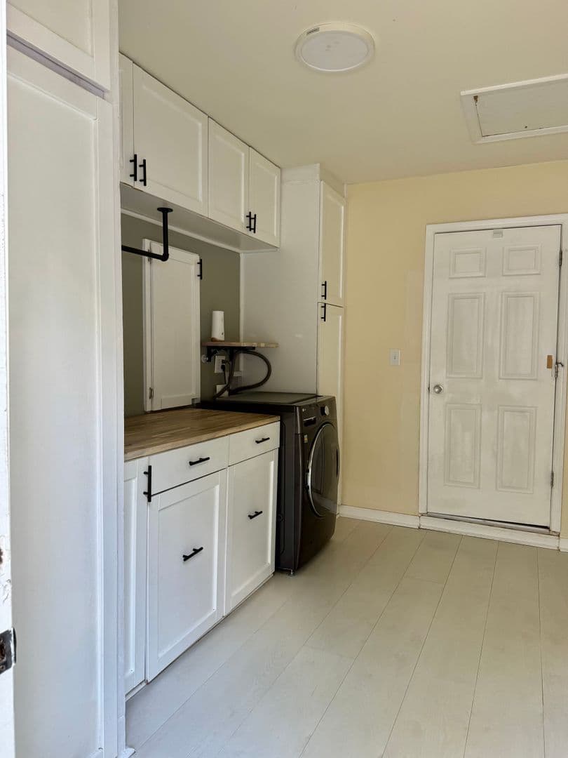 Virginia Beach House: 4700 Victory Rd