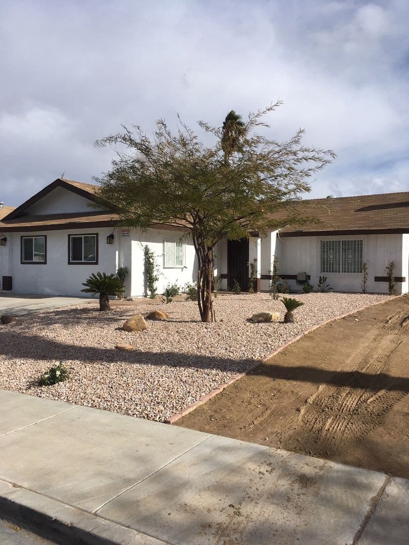 Las Vegas Apartment: 913 Shadow Mountain Pl.