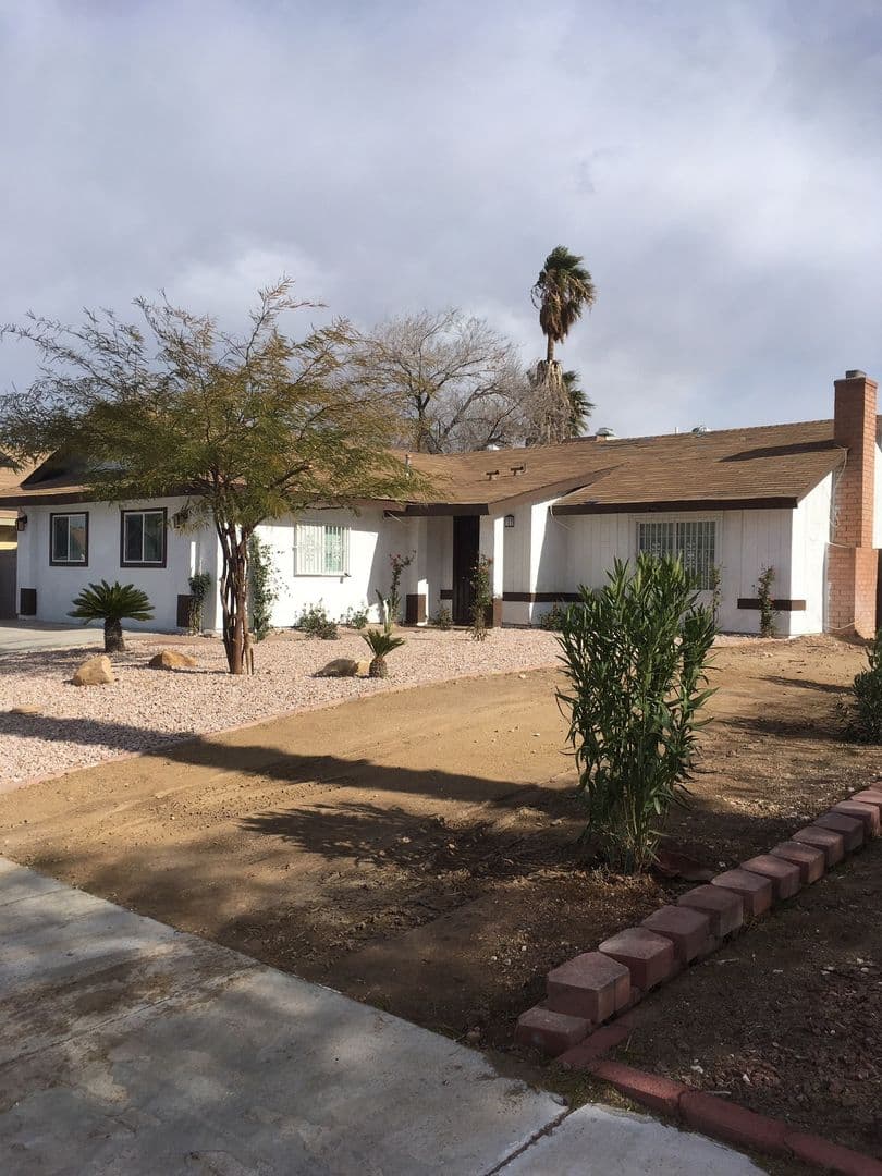 Las Vegas Apartment: 913 Shadow Mountain Pl.