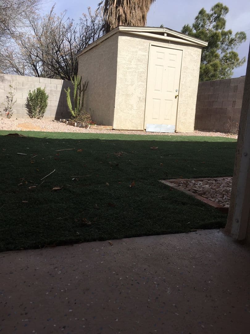 Las Vegas Apartment: 913 Shadow Mountain Pl.