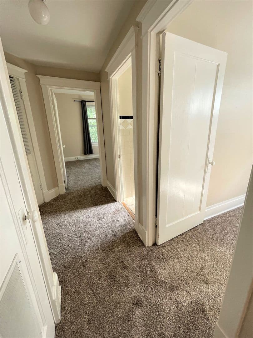 St Louis Apartment: 6431-6433 Alamo