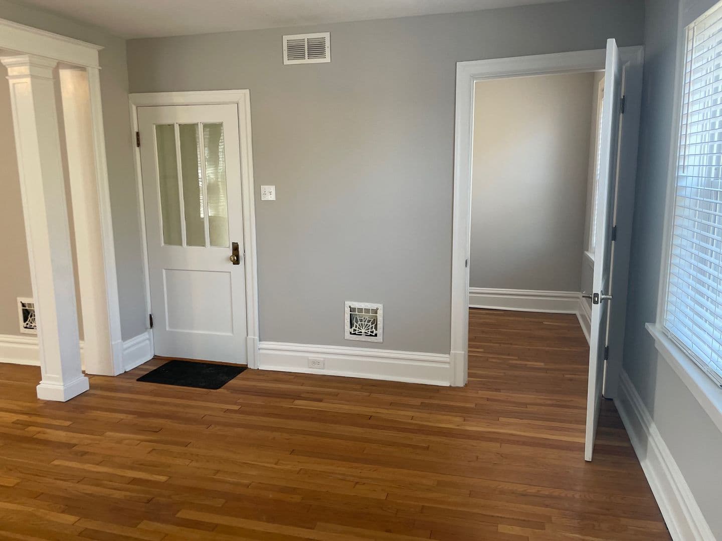 St Louis Apartment: 6518 Berthold