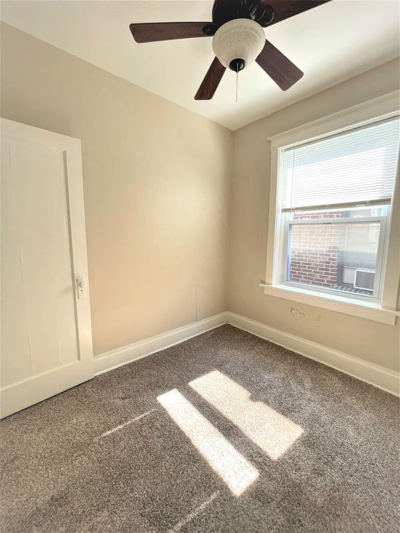 St Louis Apartment: 6431-6433 Alamo