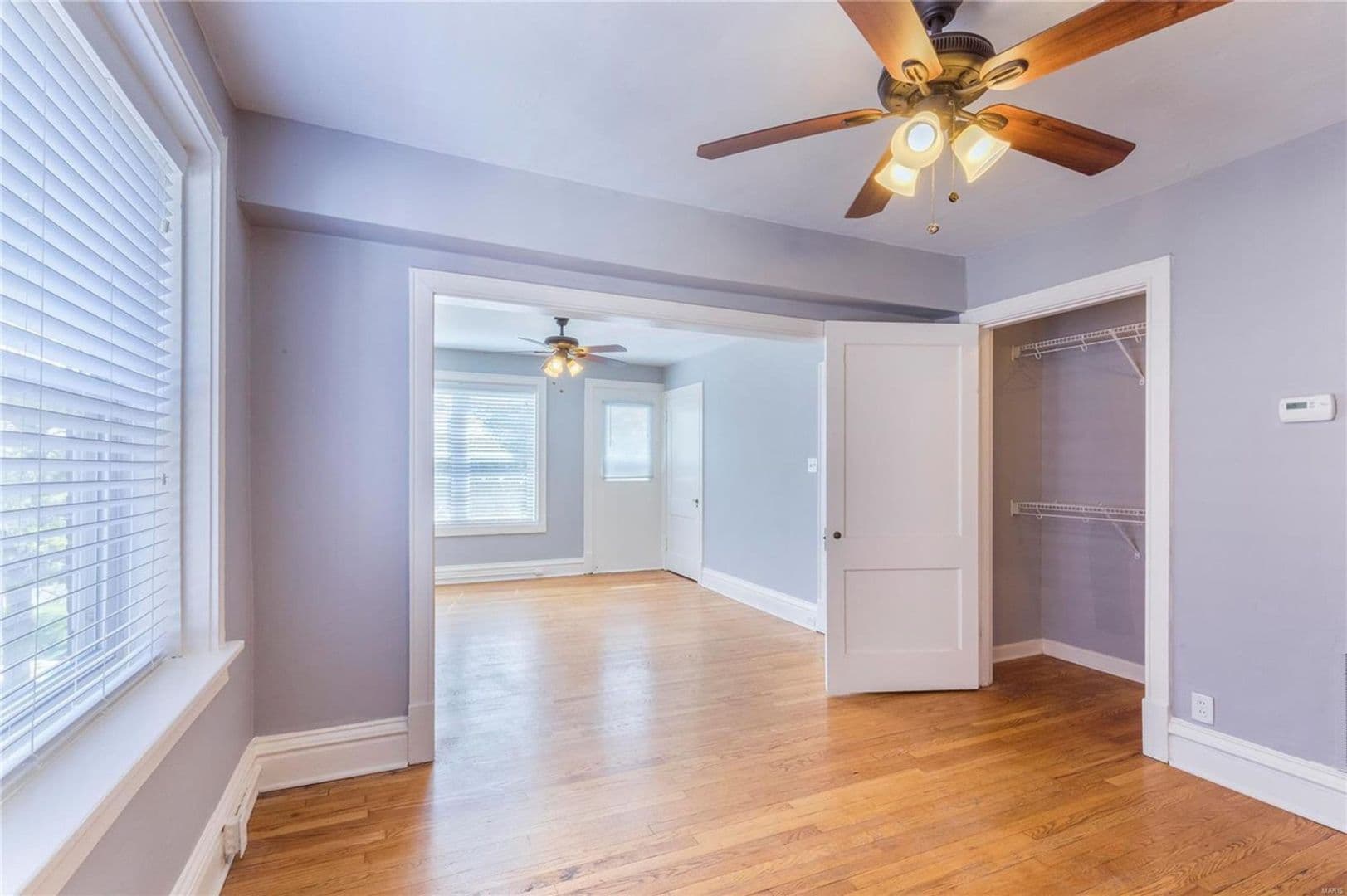 St Louis Apartment: 4919-4921 Lindenwood Ave