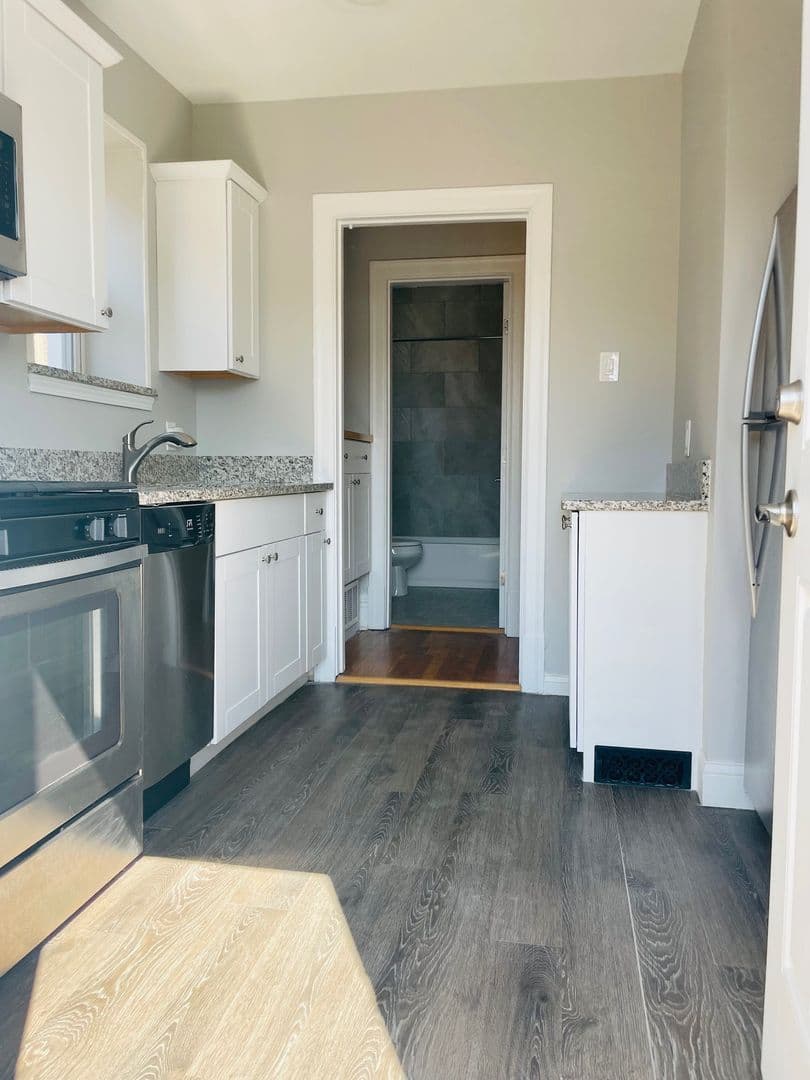 St Louis Apartment: 6518 Berthold