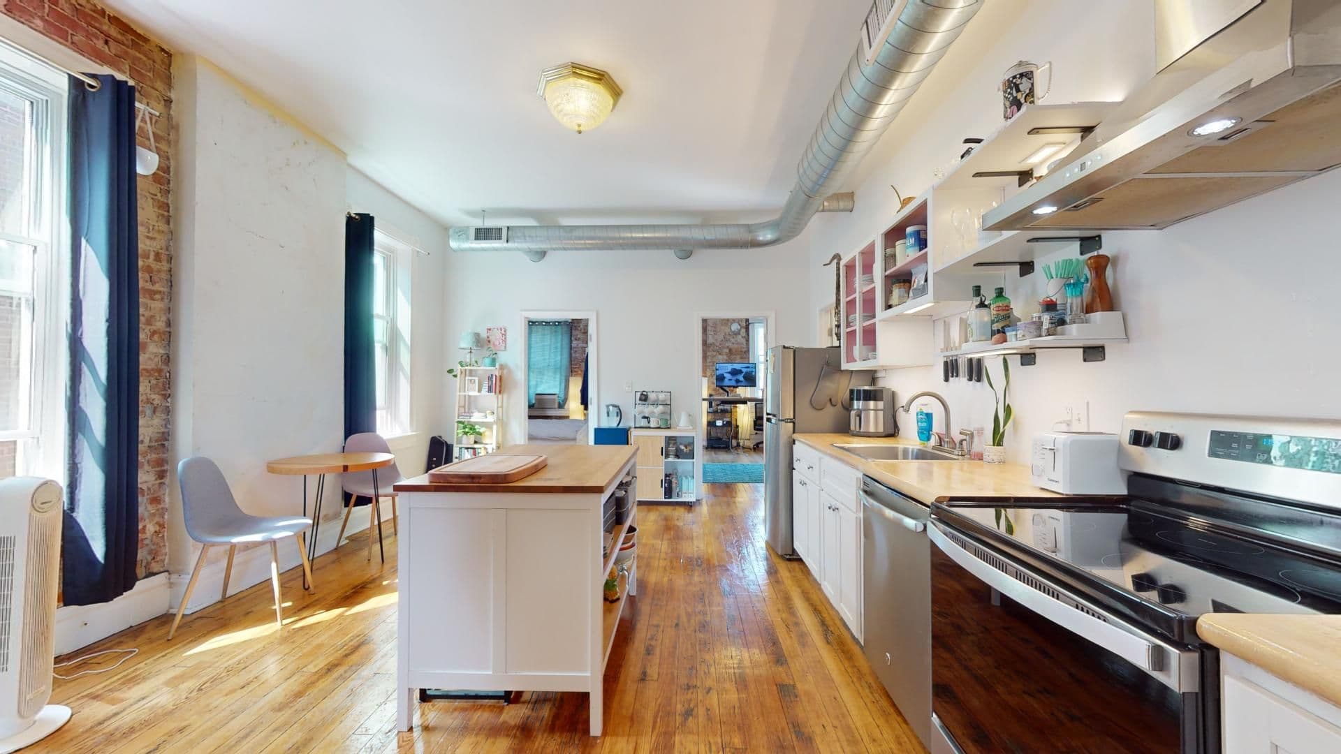 St Louis Apartment: 3531 California