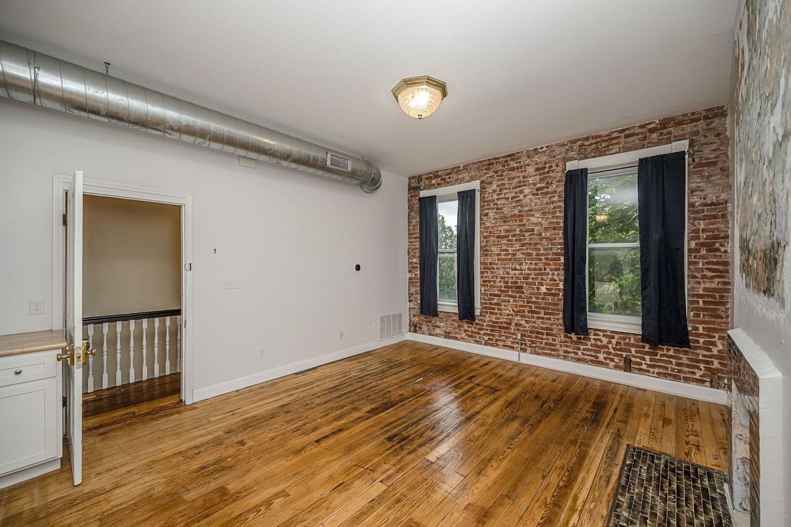 St Louis Apartment: 3531 California