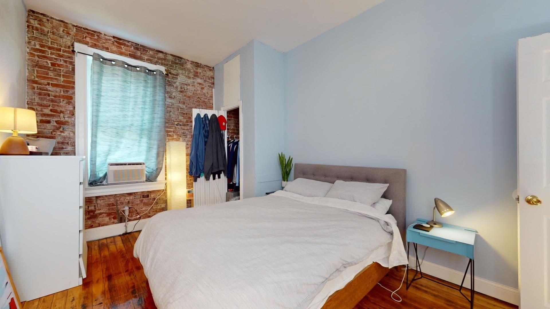 St Louis Apartment: 3531 California