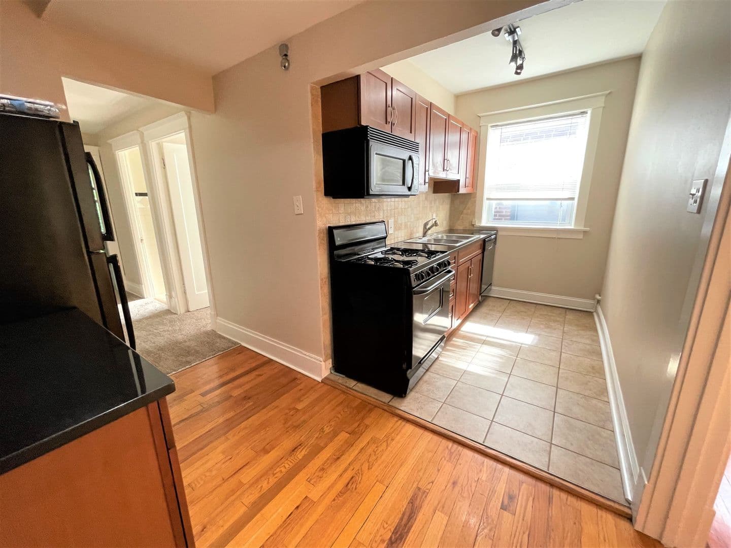 St Louis Apartment: 6431-6433 Alamo