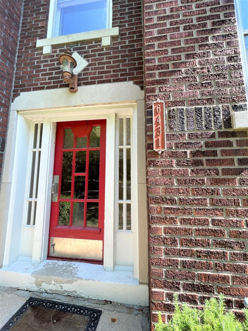 St Louis Apartment: 6431-6433 Alamo