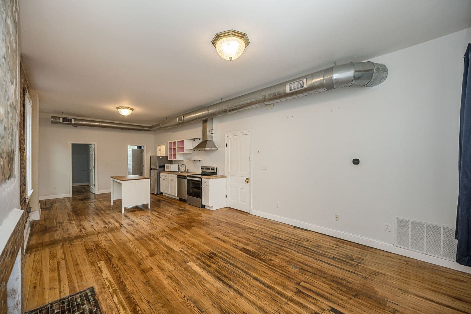 St Louis Apartment: 3531 California
