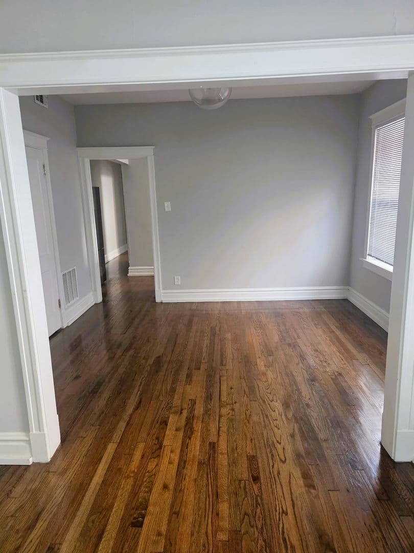 St Louis Apartment: 6436 Alamo