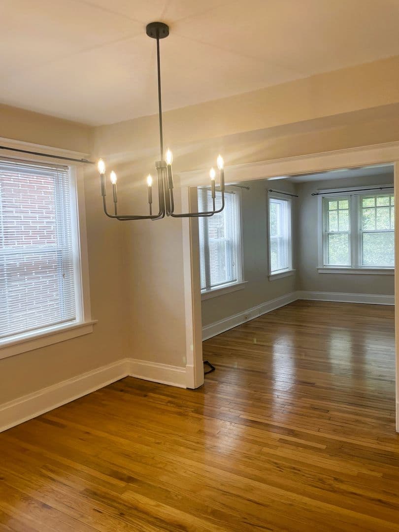 St Louis Apartment: 6431-6433 Alamo
