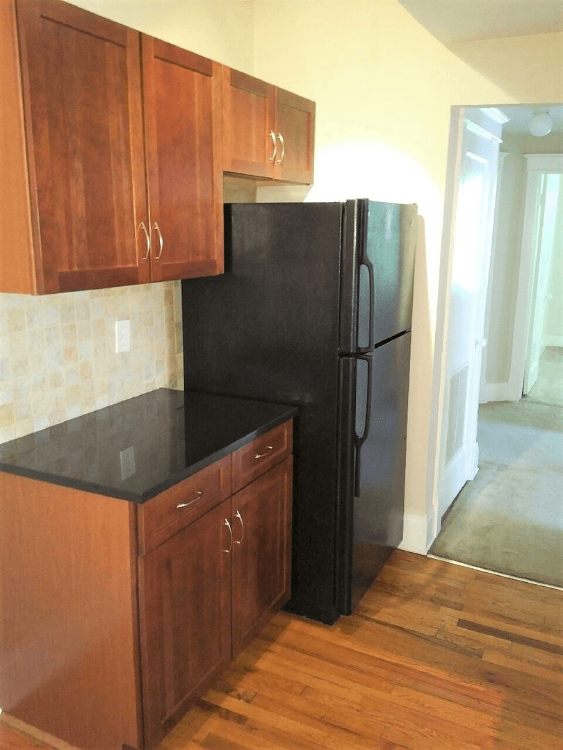 St Louis Apartment: 6431-6433 Alamo