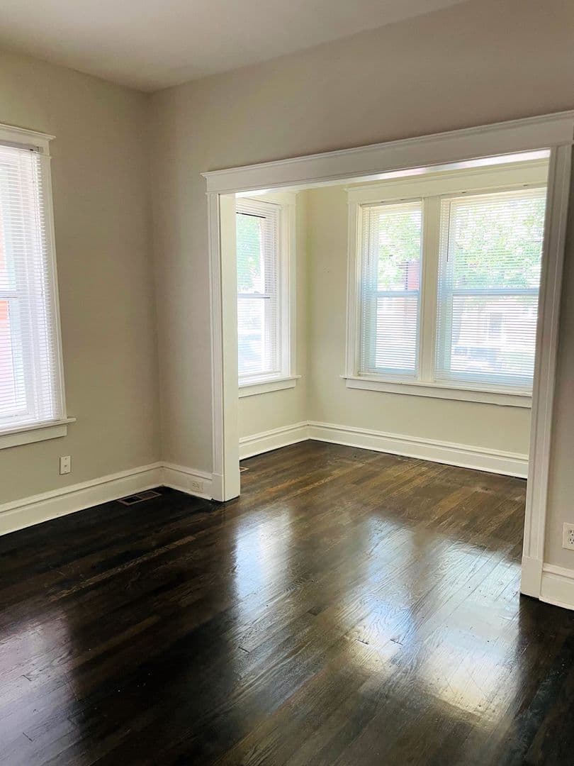 St Louis Apartment: 6436 Alamo