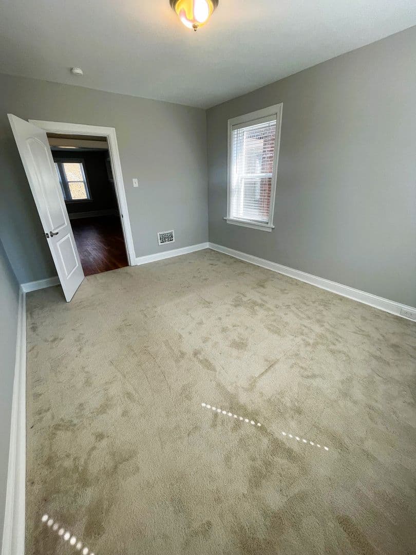 St Louis Apartment: 6518 Berthold