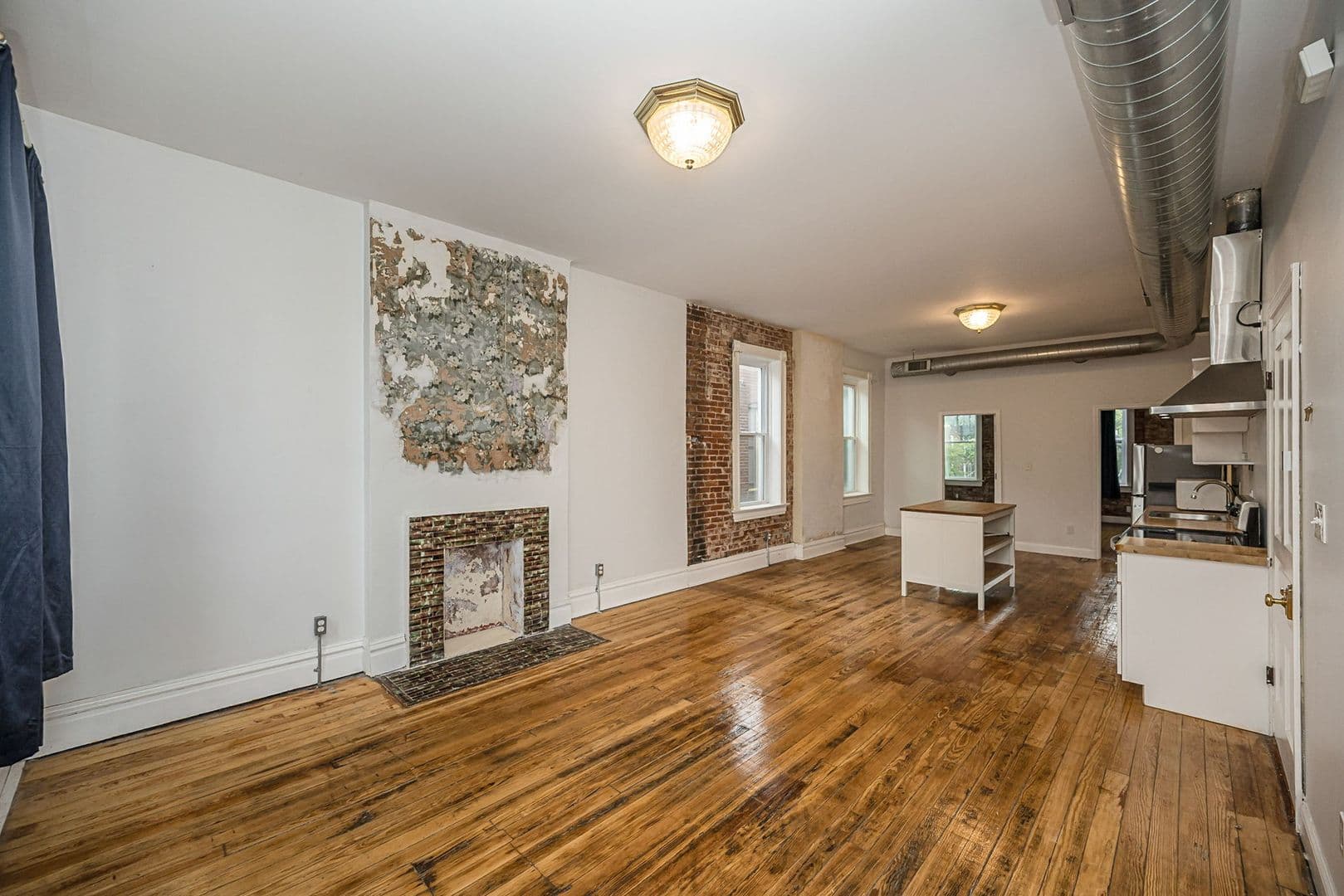 St Louis Apartment: 3531 California