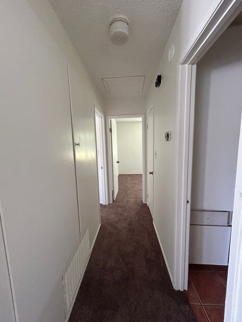 Hemet Apartment: 690 Lanier St
