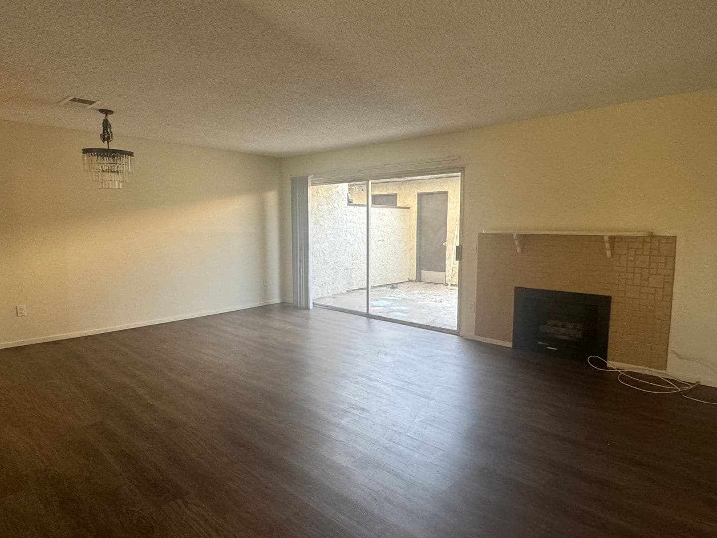 Riverside Condo: 4722 Knickerbocker Ln