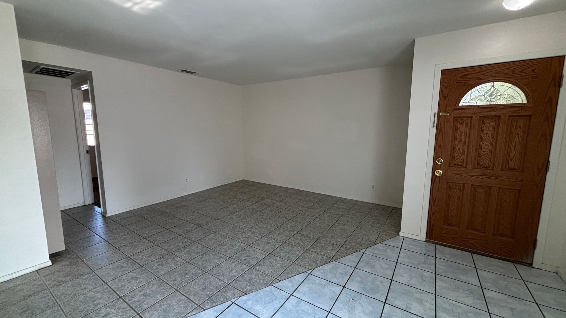 San Jacinto Apartment: 466-70 W. 5th St