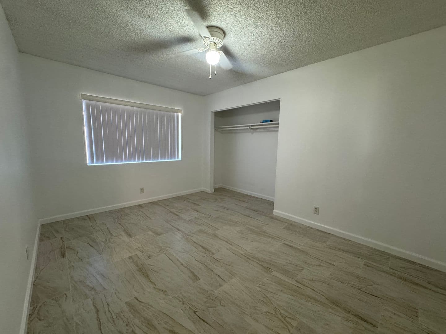 Hemet Apartment: 41650-52 Marine Dr