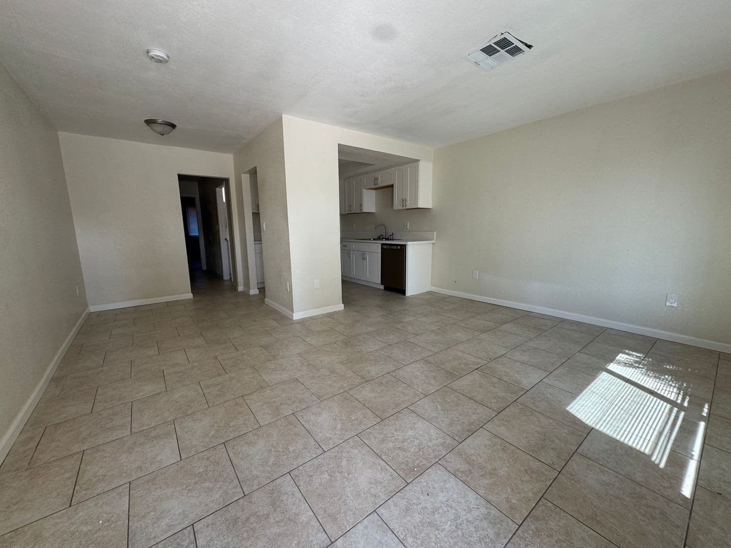 Hemet Apartment: 41749-55 Marine Dr
