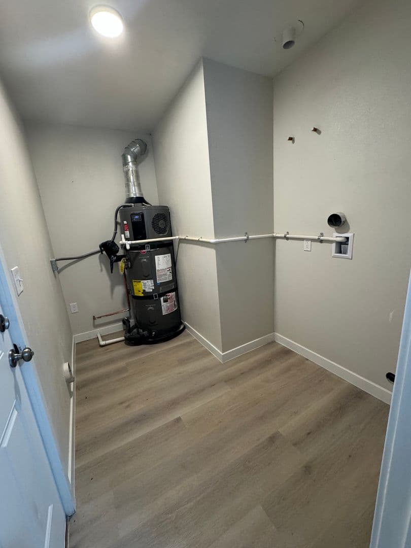 Riverside Apartment: 3538-54 Douglass Ave
