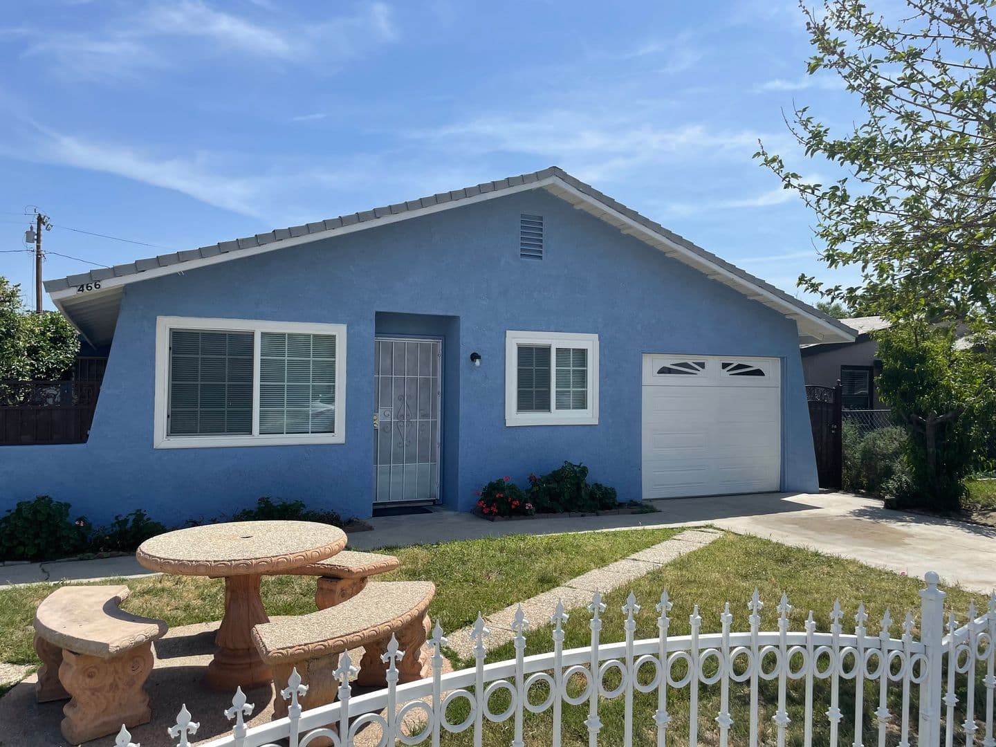 San Jacinto Apartment: 466-70 W. 5th St