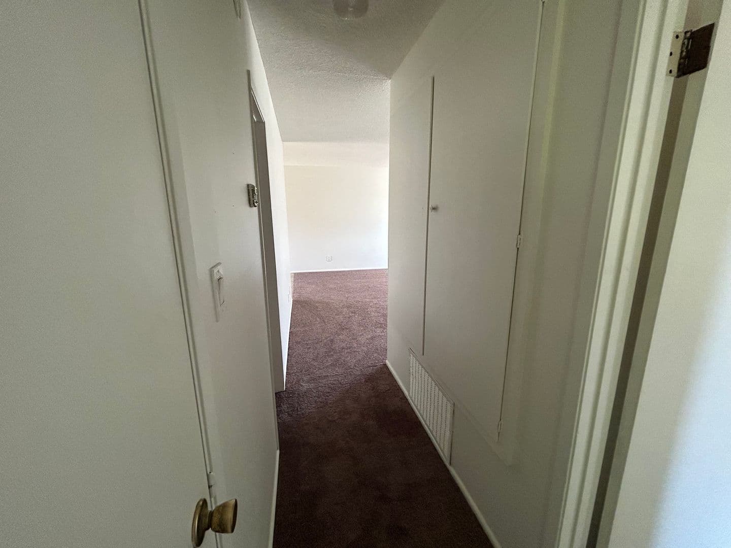 Hemet Apartment: 690 Lanier St