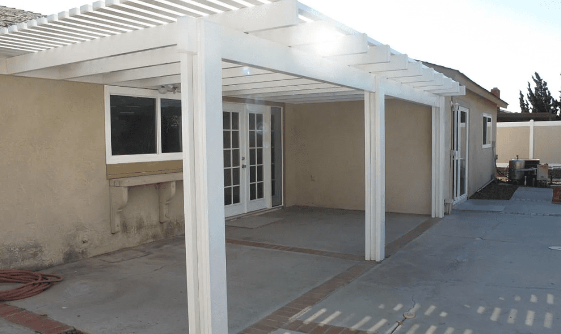 Corona House: 1412 Evergreen Ln