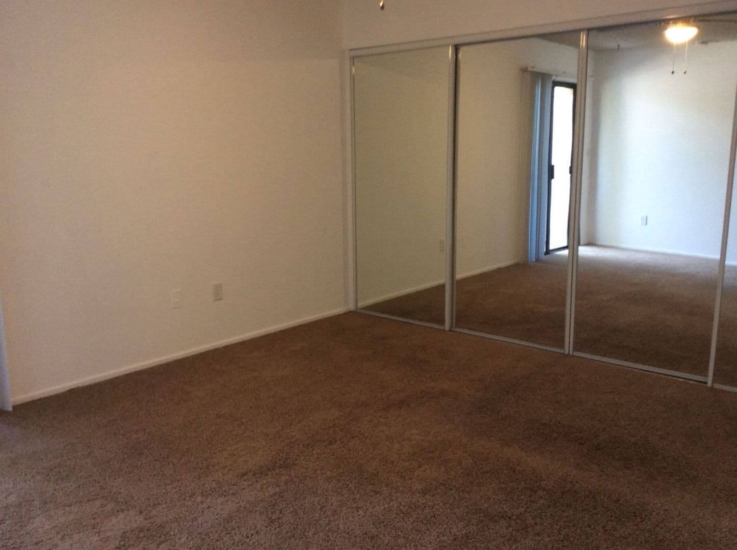 Riverside Apartment: 5300 Canyon Crest Dr