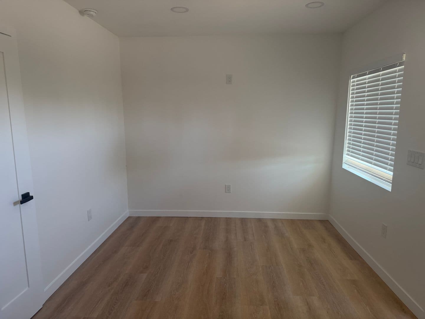 Riverside Apartment: 11716-20 Hazeldell Dr