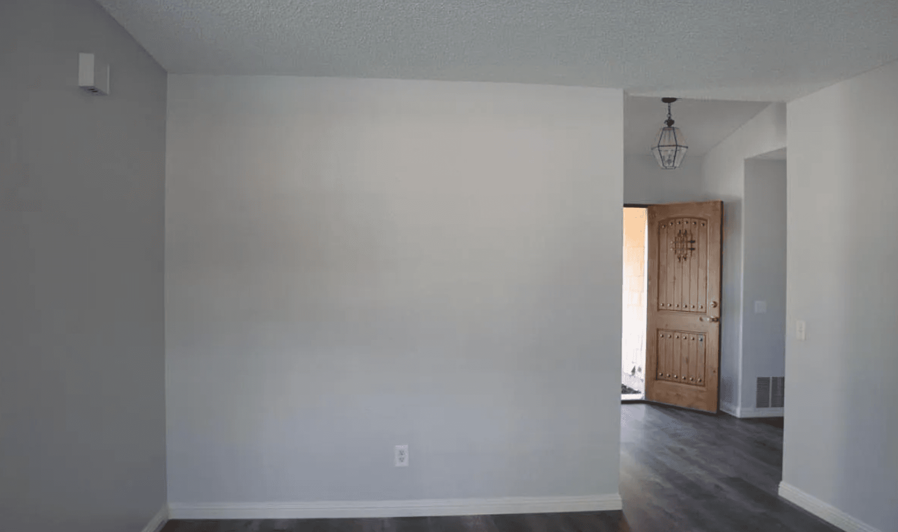 Corona House: 1412 Evergreen Ln