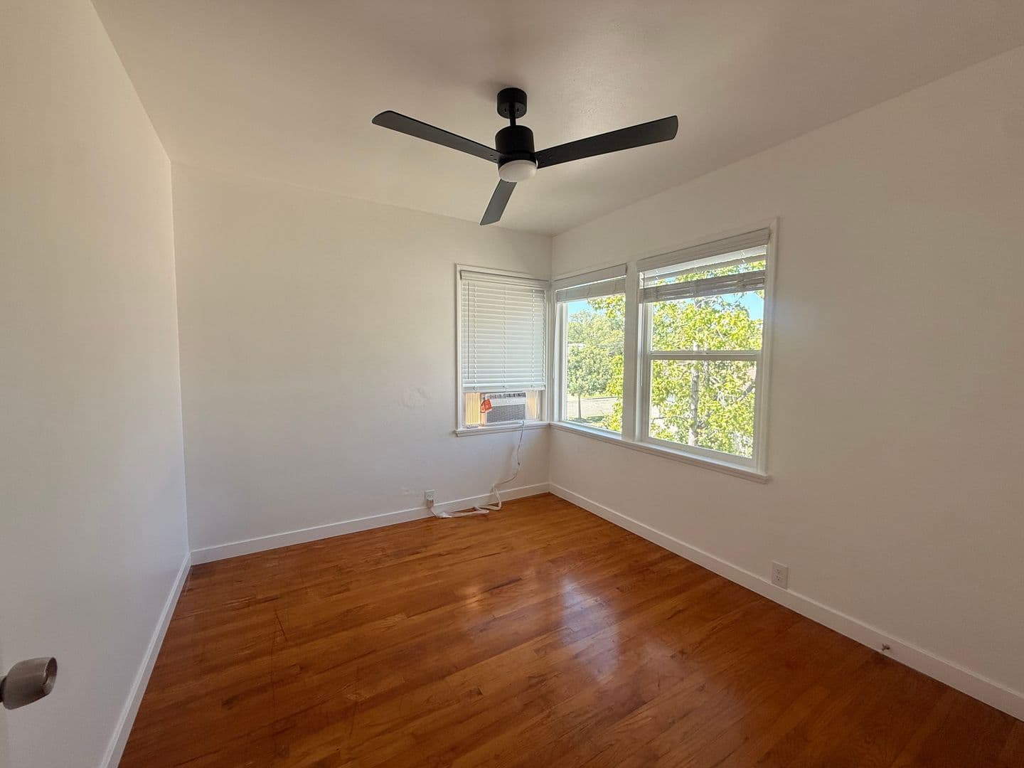 Riverside Apartment: 3191-95 Brockton Ave