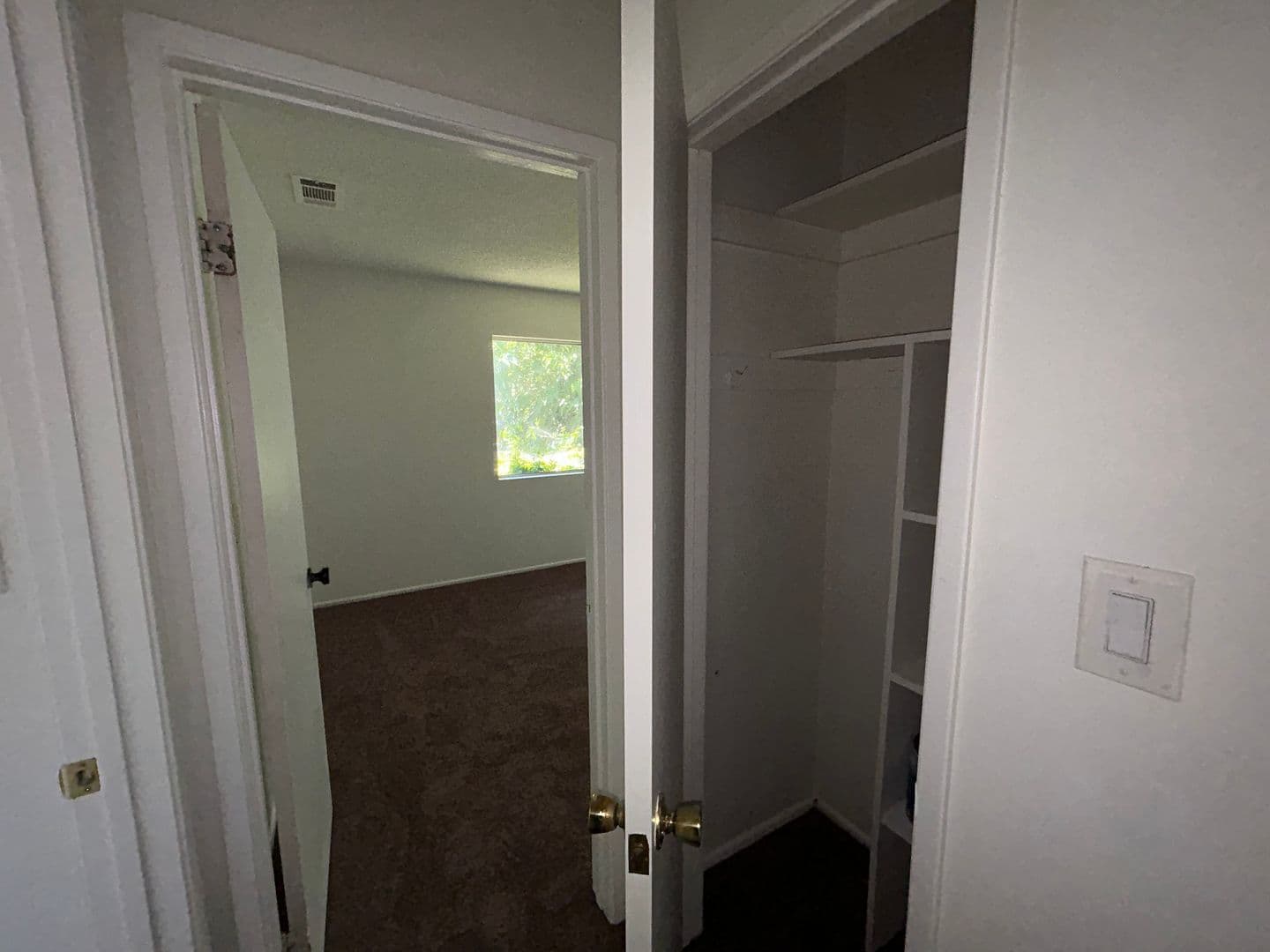 Hemet Apartment: 690 Lanier St