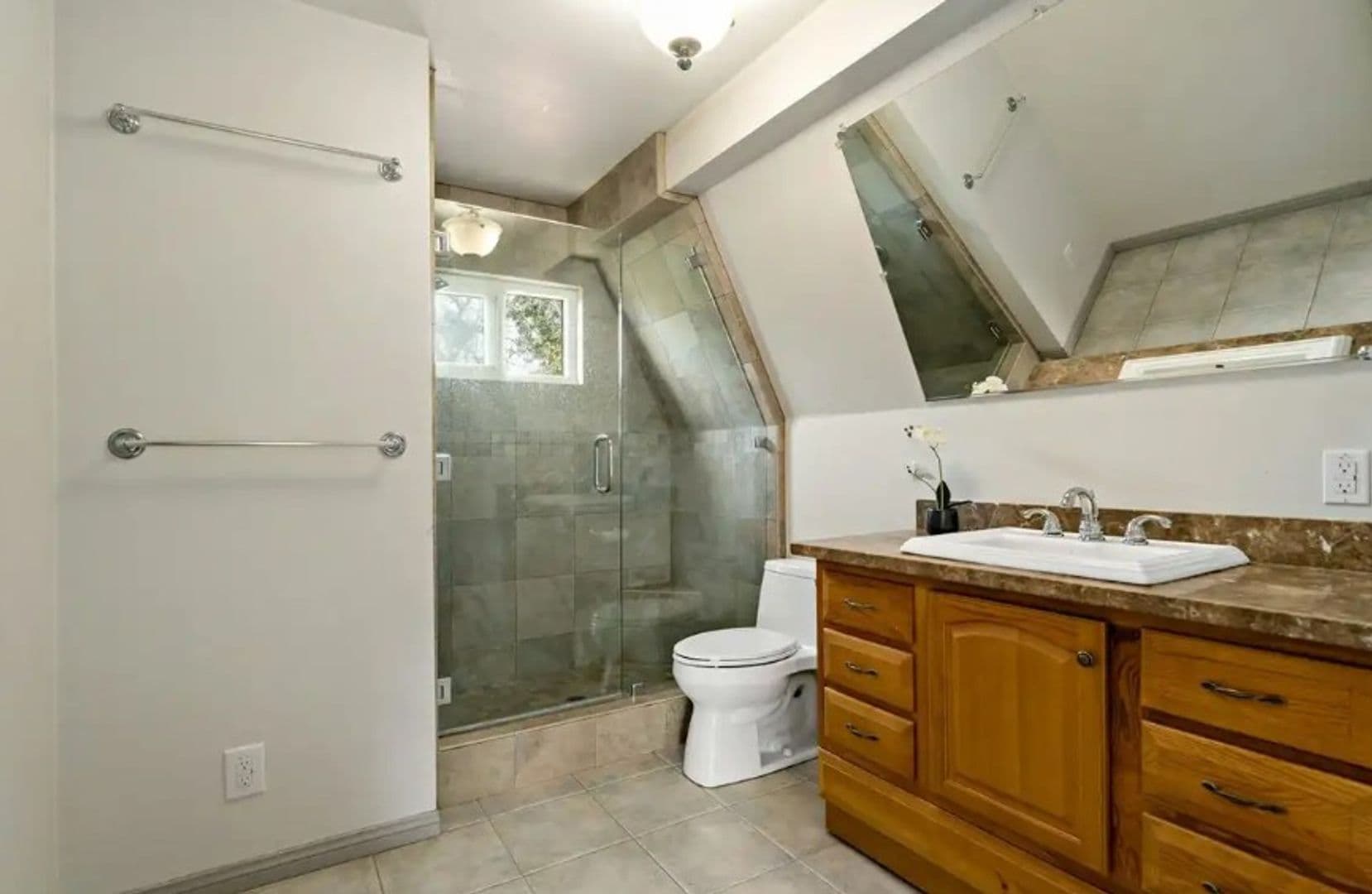 Temecula House: 38970 Yuma Ln