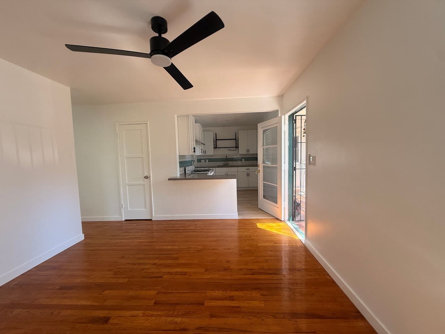 Riverside Apartment: 3191-95 Brockton Ave