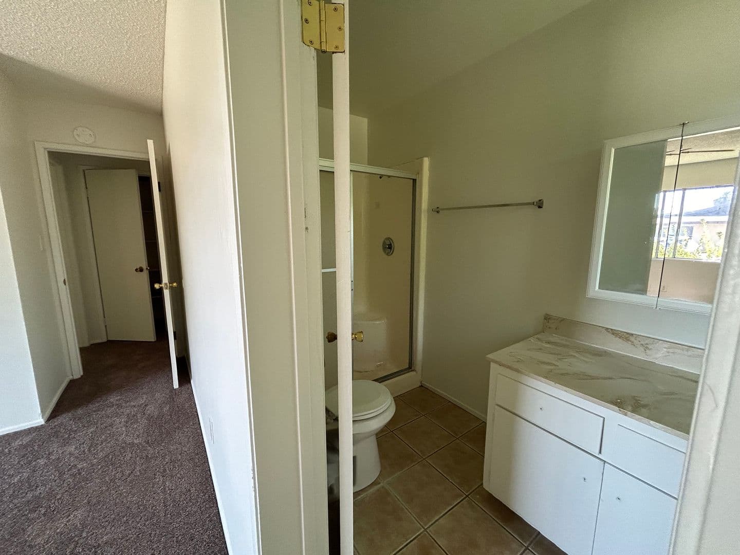 Hemet Apartment: 690 Lanier St
