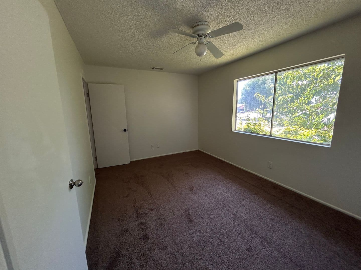 Hemet Apartment: 690 Lanier St
