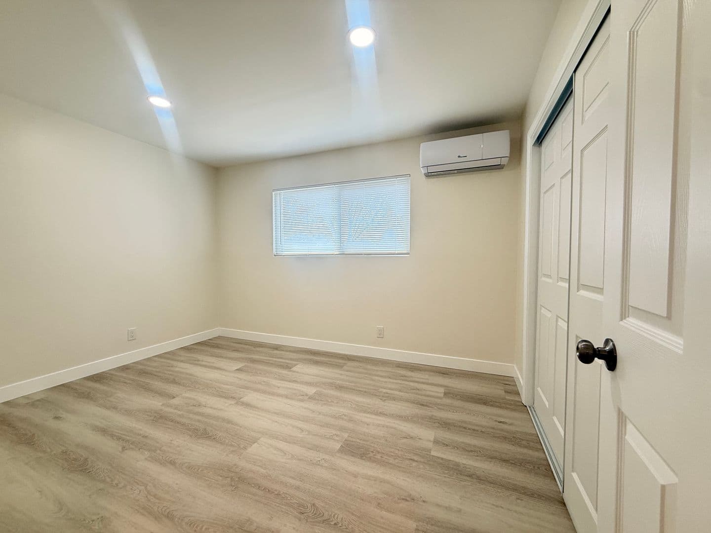 Pomona Apartment: 1994 S Park Avenue