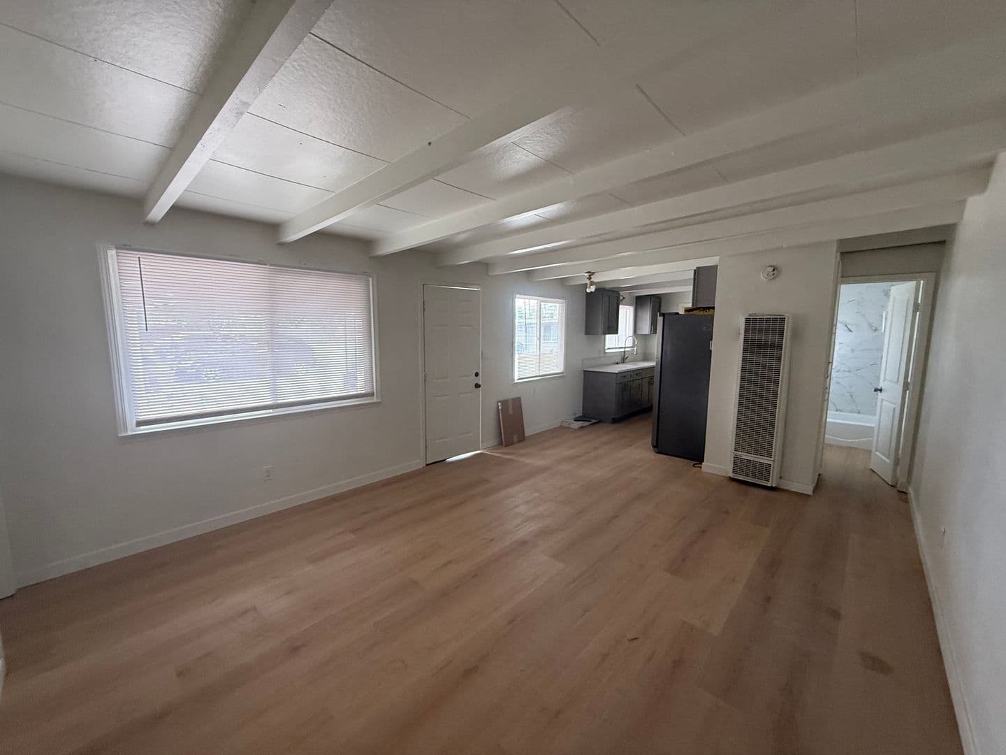 Hemet Apartment: 40360 Mayberry Ave
