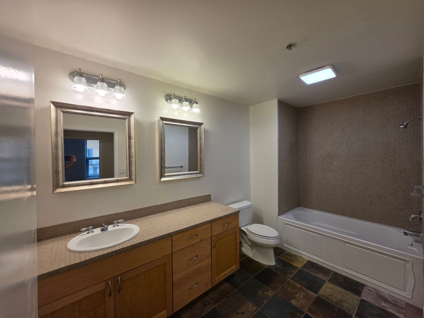 San Diego Apartment: 1150 J Street