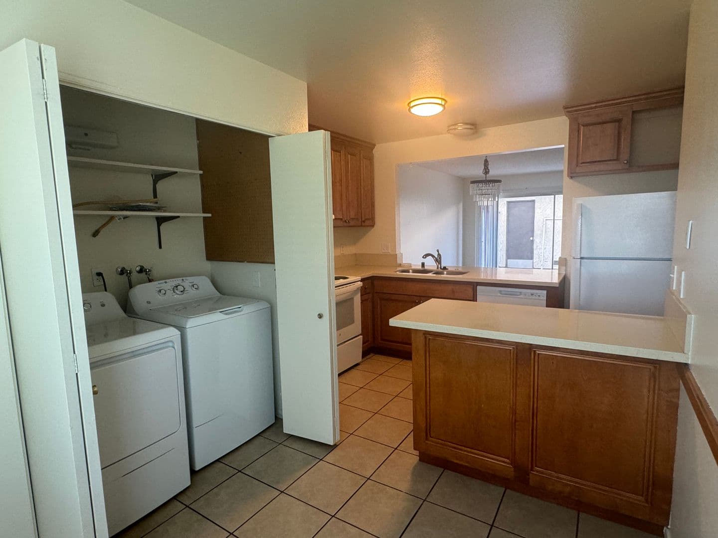 Riverside Condo: 4722 Knickerbocker Ln