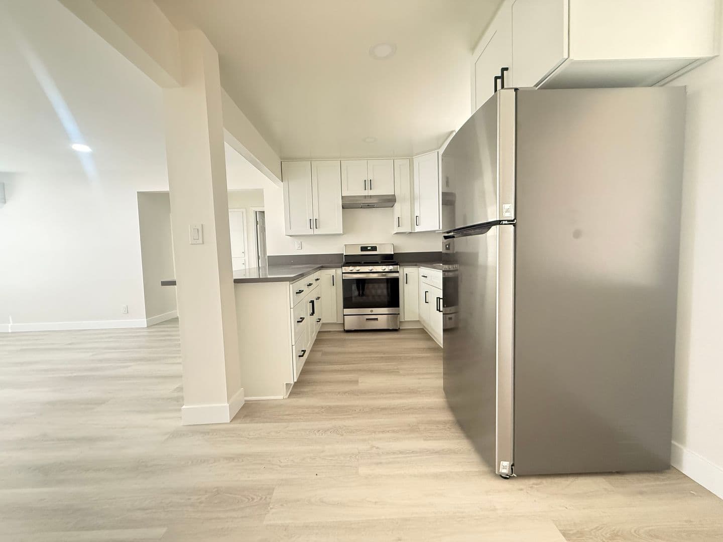 Pomona Apartment: 1994 S Park Avenue