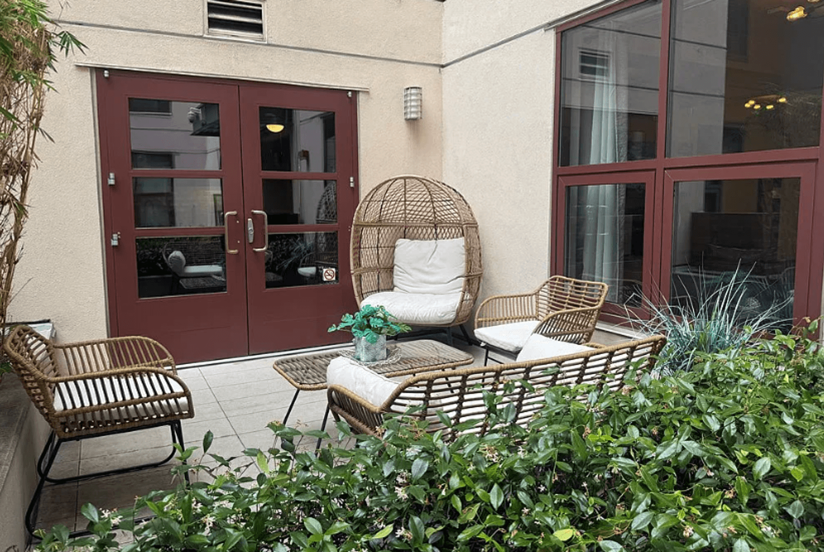 San Diego Apartment: 1150 J Street