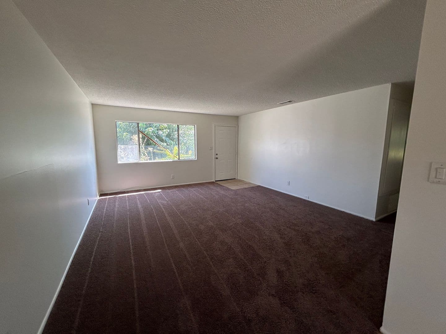 Hemet Apartment: 690 Lanier St