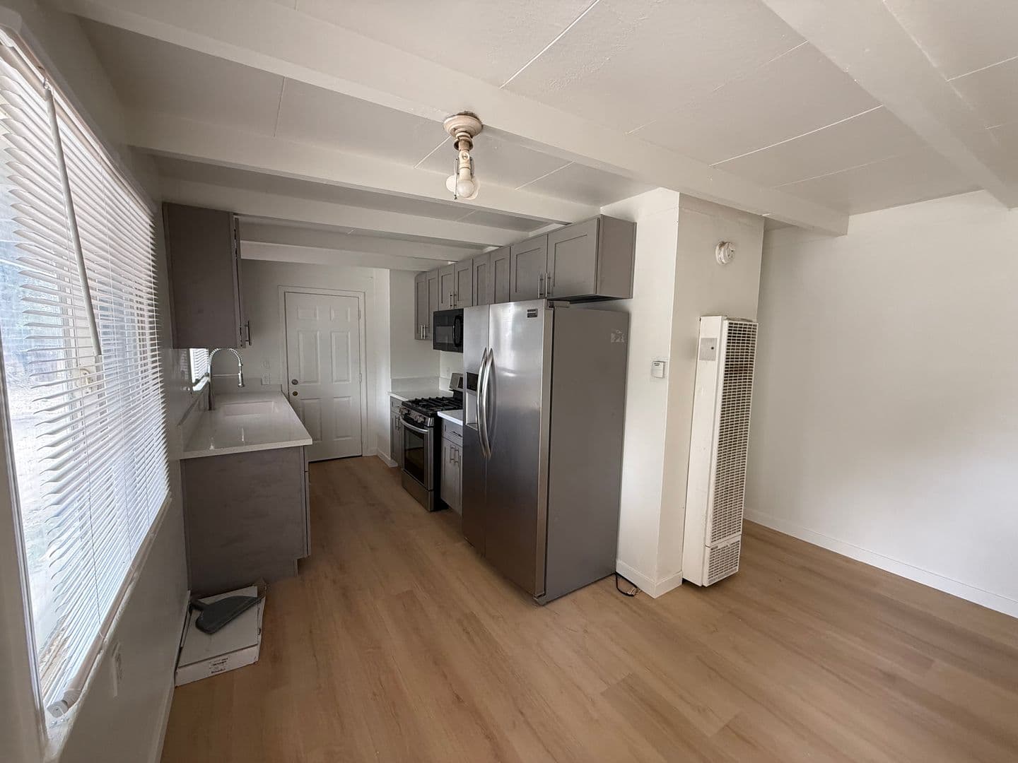 Hemet Apartment: 40360 Mayberry Ave