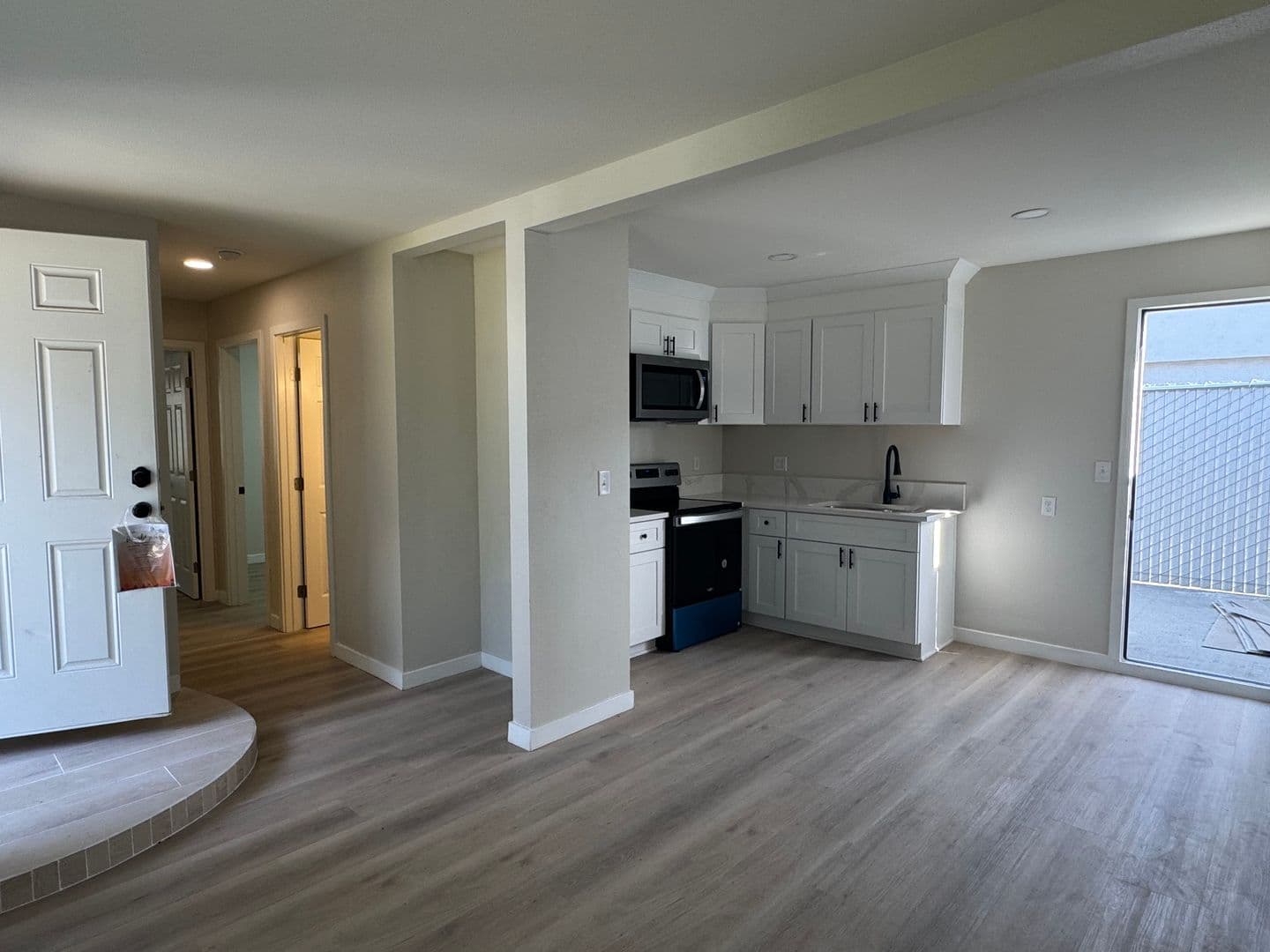 Riverside Apartment: 3538-54 Douglass Ave